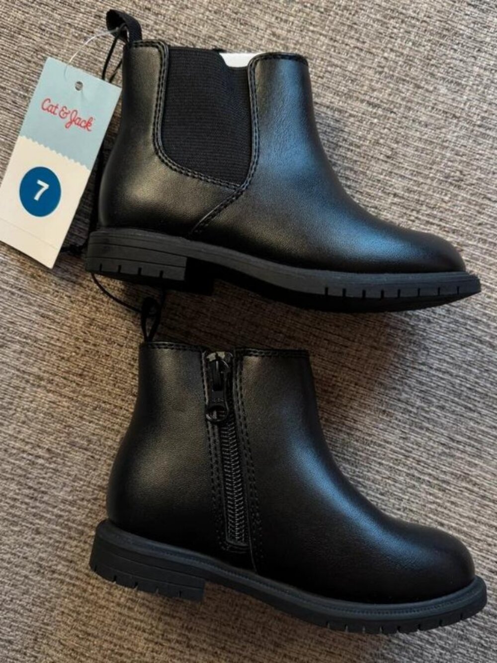 Cat & Jack Girls Black Chelsea Boots